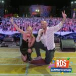 Anna Pettinelli Instagram - 🫶🏻@anna_pettinelli cosa hai fatto all’RDS Summer Festival? 📸Foto palco con @irama.plume, @rkomi, @giorgiaofficial, @biagioantonacci, @leogass.official, 📸Foto palco con la GenZ di @rdsnext con @luca_campolunghi, @samaratramontana 🎤Duettato live con @noemiofficial e @giorgiaofficial 🥰Cantato sulle note di @tiromancinoofficial . . . #rdssummerfestival #gallery #annapettinelli #giorgia #rkomi #irama #noemi #antonacci #tiromancino