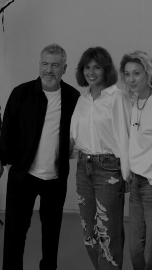 Anna Shulgina Instagram - Редко делюсь рабочими бэкстейджами, но от такой красоты не устояла.

Специально для прекрасных дам мы подготовили акустический концерт с участием любимых артистов.

Смотрите #ОКсКараоке 🌹