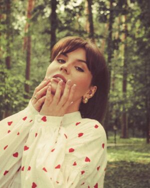 Anna Shulgina Instagram - Свои 30 лет я встретила вот так.
Это был самая тихая и самая уютная вечеринка за последние 15 лет. ❤️