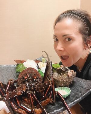 Anna Tsuchiya Instagram - 伊勢、神島の海の幸がとどきました❤️😭
毎年誕生日に神島のぱぱ、ままからの海の恵
本当にありがたく美味しく頂いてます
海のつながりに感謝
都内に戻っても海のありがたみに触れられて涙涙😢
ありがとう❤️
本当に美味しい❤️

#土屋アンナ #伊勢 #神島