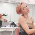 Anna Tsuchiya Instagram - ママホリ💖✨ 中村あゆみさん @ayumi.a.nakamura ダイヤモンド⭐︎ユカイさん @daiyamondo__yukai 相川七瀬さん @nanasecat hitomiさん @hitomi_official 斉藤由貴さん とご一緒に🥰💖💖 ありがとございました💖💖💖 Wonder Womanライブで一人ではじめて歌った🤣🖤 #土屋アンナ