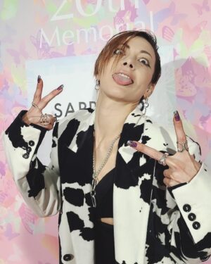 Anna Tsuchiya Instagram - 札幌コレクション2024
8年ぶりに歩きました❤️
かっこいいスタイリングありがとう😊
そして2011年から変わらぬスタッフさんにも会えたし
久々の札幌も空気が美味しくて感動🥺

美味しいケーキもいただきました❤️

お客様もありがと❤️

#土屋アンナ