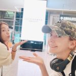 Anna Tsuchiya Instagram - すっぴん、サンダル、髪ボサボサ3点セットの土屋が中国の成都に到着したぜいっ😘💖 さっそくおビールをいただいてから、明日のリハに向けて移動っ🚌💨 本番に向けてテンションあげてくよー❤️‍🔥🤘❤️‍🔥 #土屋アンナ #中国的朋友们，大家好！