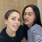 Anna Tsuchiya Instagram - DiVA MALIA❤️🥰 @maliarehman 可愛いねー❤️綺麗ねー❤️ MALIAのANELA BEAUTY女子力上がる物ばかり🌹 先日はトークショーに呼んでくれてthank you🥰 40歳？！いやいやまだまだ人生こっからっしょ‼️笑 ケアはして年を重ねて美しくなろうぜ‼️ マリアへ‥ 沢山マイク🎤持たせてごめんよ笑 なかなか着ないピンクスパンドレス🩷サンキュー🫶 MCの　トシ子チャン 素敵なお話ありがと💓 そして久々のJUNJUNメイク！ @junjun393 やっぱり‥ 天才的にうまい‥ #土屋アンナ