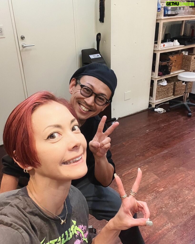 Anna Tsuchiya Instagram - New hair🫡 髪切ってきたよ💖 @totonow_daisuke_ishigaki_hair #土屋アンナ #PRではないです！お金払ってます🥹