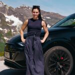 Anna Veith Instagram - Discover the beauty of the Austrian Alps with the new Audi Q8 e-tron. An ultimate driving pleasure powered by premium electric mobility and breathtaking views. Check out the exclusive interview with @anna.veith through the link in our bio. 🔗 #Audi #Q8 #etron #FutureIsAnAttitude #AudiAlpenTouren