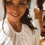 Anna Veith Instagram - How would you feel in this beautiful dress? #nightout #vienna #anna #lovethedress #👗