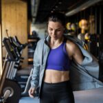 Anna Veith Instagram - work out and feel good 💪 #runonclouds #weekendvibes