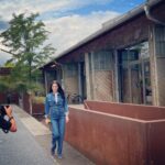 Anna Veith Instagram - little summer review… ☀️⛰️🌊 #exploretheworld #outdoors #onrunning #onapparel #makeyourdayahappyday #bringyourkids #rotwildbikes #momlife