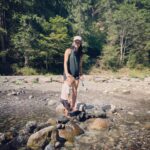 Anna Veith Instagram - little summer review… ☀️⛰️🌊 #exploretheworld #outdoors #onrunning #onapparel #makeyourdayahappyday #bringyourkids #rotwildbikes #momlife