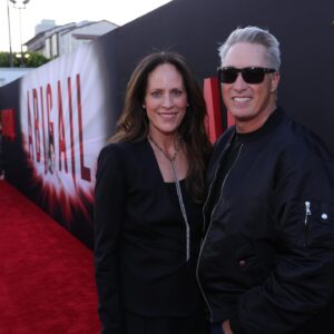 Annabeth Gish Instagram - Last night we saw @abigailthemovie and boy, is everyone in for a treat! It’s killer! 🧛‍♀️🩰 Wade had a blast working with this stellar cast & crew in Ireland 🇮🇪 It’s a must see! 📸 @alexberliner