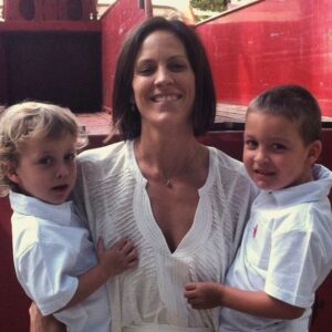 Annabeth Gish Instagram - My hearts forever. Love is the greatest gift. ❤️❤️❤️ @donutshoppeproductions