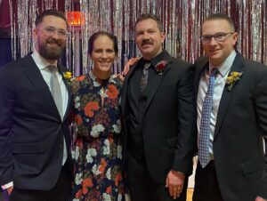 Annabeth Gish Instagram - My siblings, my parents, my nephews. The beautiful bride and groom. My roots, my family, our continuance. ❤️