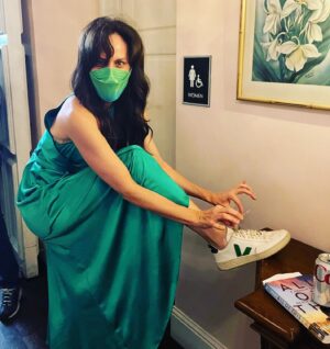 Annabeth Gish Instagram - Bts as captured by our beloved showrunner @estaspalding I always color coordinate my dress, mask and shoes when heading to and from set. @immortal_amc #mayfairwitches #dierdremayfair