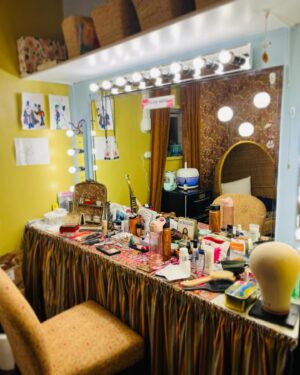Annaleigh Ashford Instagram - My dressing room was made dreamy by the brilliant Heather as @sundaysupperclubcreative ❤️ She made it magical and found me some nice cheery wallpaper with gilly flowers and daisies. Thank you @jennifertaylorhome for our fabulous poufs. We wore them out puzzling and playing ❤️