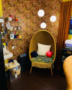 Annaleigh Ashford Instagram - My dressing room was made dreamy by the brilliant Heather as @sundaysupperclubcreative ❤️ She made it magical and found me some nice cheery wallpaper with gilly flowers and daisies. Thank you @jennifertaylorhome for our fabulous poufs. We wore them out puzzling and playing ❤️