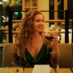 Annalise Basso Instagram - Happy New Year :)
📷 @dougieriggs