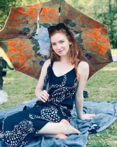 Annalise Basso Instagram - I still got sunburned even though I used an umbrella in the shade. This is but a glance into my life as a ginger. 📷@livingthelifeofriley