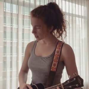 Annalise Basso Instagram - 🎵: La Vie en Rose