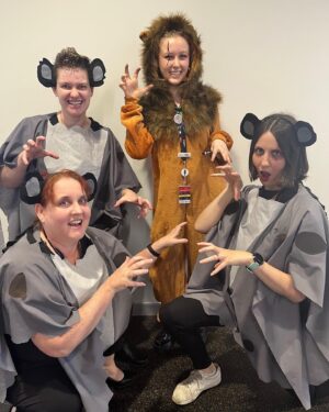 Annastacia Palaszczuk Instagram - The team at the Queensland Children’s Hospital have a pretty special tradition.

They have a Dress Up Day every year to mark the hospital’s birthday.

This time around the theme was Disney.

It puts a smile on their young patients’ faces.

And I’m pretty sure the parents love it too.

Magical.

#childrenshealth #disney