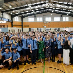 Annastacia Palaszczuk Instagram - This morning, Year 12s walked through the school gates for the final time.

I joined the students at Forest Lake High to celebrate their special day.