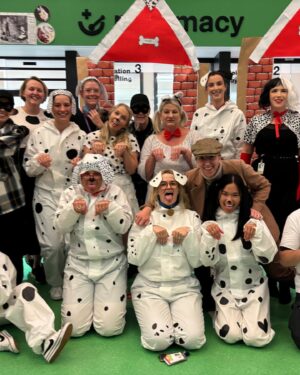 Annastacia Palaszczuk Instagram - The team at the Queensland Children’s Hospital have a pretty special tradition.

They have a Dress Up Day every year to mark the hospital’s birthday.

This time around the theme was Disney.

It puts a smile on their young patients’ faces.

And I’m pretty sure the parents love it too.

Magical.

#childrenshealth #disney