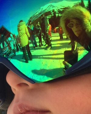 Anne Caillon Instagram - Guess where mummy is? #idontcare #championsneversmile #mafille #absolutelove #mountains #lescontaminesmontjoie