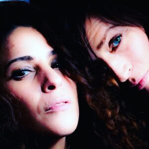 Anne Caillon Instagram - Cœur pur  @samiralachhab @dna_tf1 #girlfriend #backtowork #dna #demainnousappartient