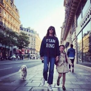 Anne Caillon Instagram - School girls 🤘🏼🍒🐶 #absolutelove #clumberspaniel #chuispasoriginale @aninebing #teambing