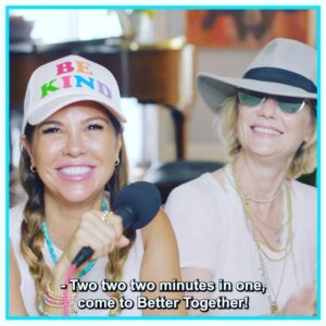 Anne Heche Instagram - Out today on @bettertogetheranneandheather we do a breakdown on the #jonnydepptrail since we record the podcast from the Eastern Columbia Building (find out what the people in the building really think about Jonny and Amber🫢) Also, we get the lowdown from our producer, Ryan about his wedding in Mexico and an update after his session on our show with @frankparishealer 
Listen directly in link in bio! 🔗