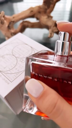Anne-Krystel Goyer Instagram - Everyone keeps asking me what kind of perfume I have. 
This one ♥️
Thank you my love @annekrystelgoyerofficial 🌷
@annekrystelparfumofficial 🌷
www.Anne-Krystel.ca/en 🌷