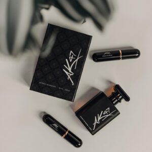 Anne-Krystel Goyer Instagram - 🖤 shop.anne-krystel.ca 🖤