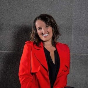 Anne Roumanoff Instagram - L'aventure de Solidarité avec les soignants Merci Le Parisien 😘 et merci les 50 bénévoles ❤️❤️❤️
À lire ici 
http://www.leparisien.fr/culture-loisirs/anne-roumanoff-on-a-recolte-plus-de-300000-euros-pour-les-soignants-07-05-2020-8312304.php