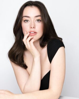 Anneliese Judge Instagram - 🤍 
@mackenziebensonphoto 
@filmartist.co