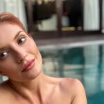 Anneliese van der Pol Instagram - Good afternoon, good morning, goodnight. @samsaraubud