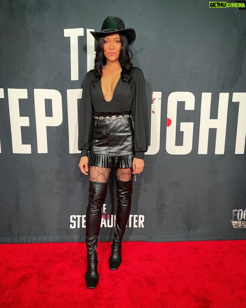Annie Ilonzeh Instagram - The Stepdaughter Premiere. . . Catch our film on @tubi . Outfit inspired by the Queen B #beyonce #texasholdem #styledbyme #the #stepdaughter #streaming #now #tubi