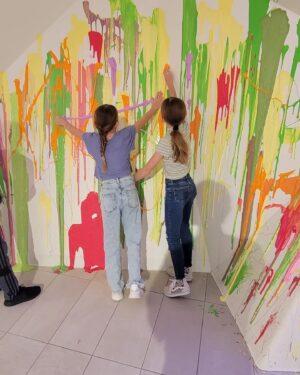 Anniston Price Instagram - Thank you so much @sloomooinstitute Atlanta for inviting us to your Grand Opening! We had the BEST time!!! #somuchslime #bestslime #sloomooinstitute