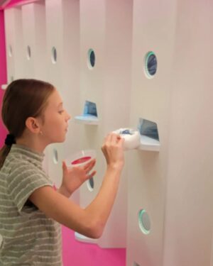Anniston Price Instagram - Thank you so much @sloomooinstitute Atlanta for inviting us to your Grand Opening! We had the BEST time!!! #somuchslime #bestslime #sloomooinstitute