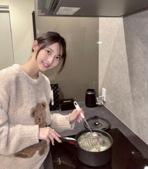 Anon Instagram - 実家帰って、年末年始はお母さんにご飯作りを教えてもらいました🐲❣️
もんじゃと、すっぽんスープとか色々作られるようになった🙏✨✨
すっぽんはラブストックで買った【沖縄パインすっぽん】です🐢
↓
https://api.lovestock.shop/ls-forward-center/top/U0j2SqFy

#2024  #あけましておめでとうございます🎍  #今年もよろしくお願いします  #あのん