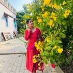 Anshita Akbarsha Instagram - Smile 🧿🤍 👗 @sajis_fashion #smile #traditional #churidar #love #bepositive #beloved