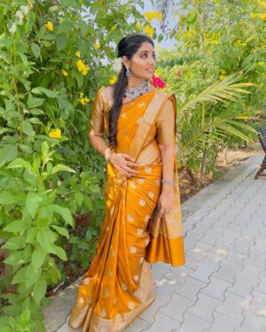 Anshita Akbarsha Instagram - Be positive 🧿🤍
Saree @sarvatva.chennai (very beautiful saree 🤍)
Jewellers @new_ideas_fashions 
#happy #chellamma #vijaytelevision #chellammamalar #treanding #insta #instagood #post #flyhigh #smile #ornaments #sareelove #saree