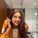 Antara Mitra Instagram - Seasonal fruit 🍊 Also a smile that not seasonal Outfit by - @labelsunantamadaan Styled by - @style_by_hetaljogi
