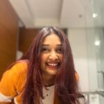Antara Mitra Instagram - Seasonal fruit 🍊 Also a smile that not seasonal Outfit by - @labelsunantamadaan Styled by - @style_by_hetaljogi