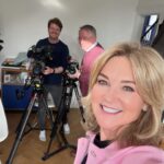 Anthea Turner Instagram – Channel 5 @channel5_tv are talking air fryers tonight in their part series presented by @alexisconran_official 

I did my little bit to help, while our Kitchen was being renovated my @salteruk air fryer, slow cooker, microwave & kettle became my best friends 👌

In the series, Alexis  explores how the air fryer have  taken the nation by storm, with one-in-two households now owning one. 

With the help of chefs and celebrity guests, Alexis introduces recipes that are easy to make and a pleasure to eat.

These shows are packed full of tips so if you are a fan you’ll love then.

ATM I’ve got the sickness bug going around so to be honest food is low on my list of interest – Anyone else got it and what are you taking? 🤢🤮🤒

I’m hydrating, with water electrolytes and about to eat some toast 😵‍💫