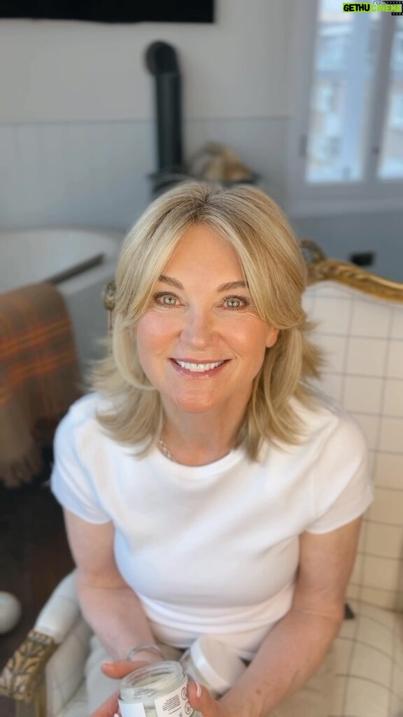 Anthea Turner Instagram - Back in 1984 when I thought my entire face was falling apart - Yes I was 24 🤣 I went into a chemist, discovered the wonders of Vitamin E cream and oil, and been using it in my skincare routine ever since.  So of course I had to include it in BALM 6. Vitamin E is; Packed with antioxidants so protects. Helps the skin draw in moisture and retain it. Reduces inflammation.  Softens skin.  Because of the above it’s used in many; - After sun creams  - Dry skin preparations - Bathing emollients  - Eczema elevating creams  - Scar fading creams  So my best lip hack is BALM 6  It keeps my kissers smooth, hydrated and helps my own lip colour to shine through.  I’m never too far away from my little pot of magic and apply it at least 4 times a day. Then at night, load it all round my mouth to keep those pesky fine lines at bay.  One pot of BALM 6 does 6 things and probably more, which is why I always call it my pot of magic 💫 We’ve got a special offer running for a limited time only use code “KISS” at checkout fot 15% OFF BALM 6! Ends 21/05/24, don’t miss out! #ByAntheaTurner