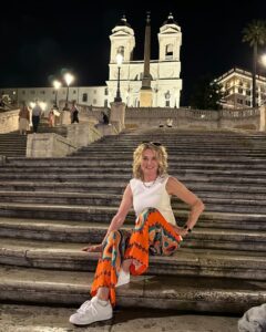 Anthea Turner Instagram - Just a quick few Birthday pictures from Sunny Roma 🥂🎉 Looking at these and others all we seem to have done is eat walk and drink loads of coffee !! 🤣 Will give you our itinerary in another post in case it’s on your list of places to go It’s our 3rd time so getting to know it well. Thank you Mark 🫶💋