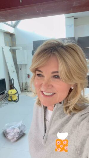 Anthea Turner Instagram - Yucky Lurgy !! 
Still on v low battery power 🪫 
See you later if you are going to @sarahharanuk Bags of Joy Xmas gathering and my favourite Carol Concert held by @lizearleme - I’ll be on the triangle with a mince pie in my mouth - Now that will make feel better ❤️‍🩹 👍😂