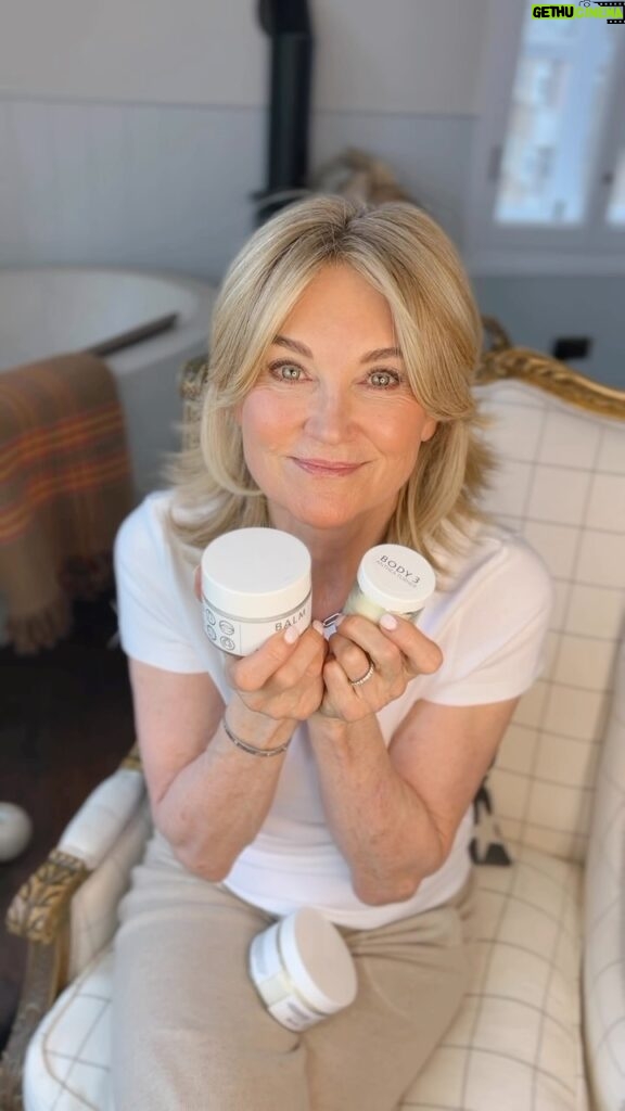 Anthea Turner Instagram - I’m shocked some of you haven’t experienced this skin-loving delight yet! 🤩 Packed with goodness, waterless, and with a dreamy whipped texture that melts right in for that ultimate glow. Haven’t tried it yet? No worries! Get a FREE travel size BODY 3 with the next 100 BALM 6 orders! Don’t miss out on this indulgent treat! Order now via the link in my bio or visit www.antheaturner.com/shop #ByAntheaTurner #BALM6 #BODY3