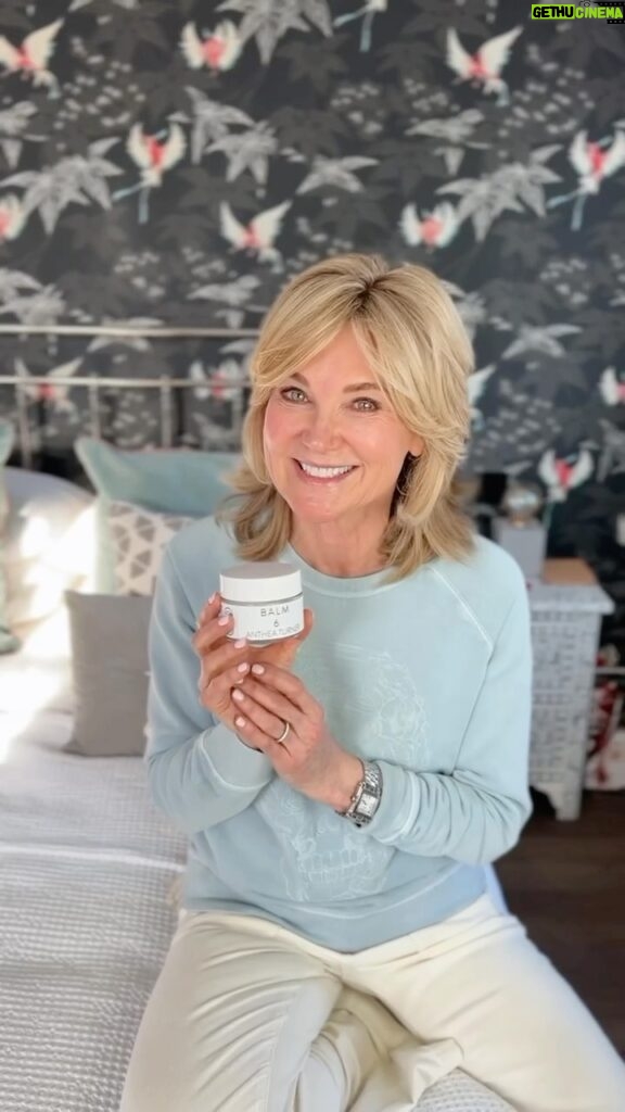 Anthea Turner Instagram - Thank you for loving BALM 6 so much but we’ve sold out!! Totally miss calculated our avalanche of orders but don’t worry we’re mixing, whipping, filling, labelling as quickly as we can. You know its all hand made in Kent using the finest ingredient so please bear with us Next drop will be sent out on the 9th of April. You can pre-order on my website so yours will be at the very front of the posting queue. Head to the link in my bio or directly to - www.antheaturner.com I’m also on my last jar and guess what? This afternoon I dropped it on a tiled floor broke the jar and just spent the last 20 mins saving as much as I can picking glass out of the balm - Agggggg Had a ‘home day’ today catching up with paperwork and putting things back in the kitchen after our reno so took the opportunity to smother my face in BALM all over my face letting it soak in and nourish my skin. Sweat Shirt - Old but Zadig and Voltare probably in their sale X