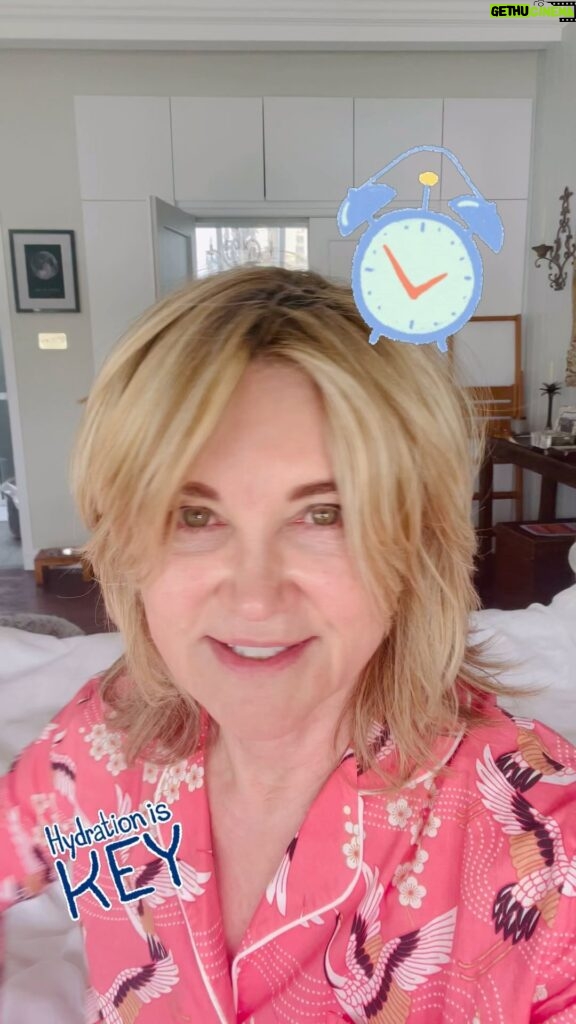 Anthea Turner Instagram - Good Morning !! Thought I’d share one of my little beauty and wellbeing routines so you can give me yours. There are many light masks on the market now - I’ve had this one for over 3 years, but whichever one you go for make sure it has some power in it. Been hydrating forever with this cocktail from @rejuvenateduk Katheryn Danzey was right at the beginning of the beauty from within movement over 20 years ago, love her and totally trust her. My Balm 6 @byantheaturner is packed with everything to nourish you hardworking hands - Zero water content, I use it everyday and it’s paid off - All ingredients on my website. 👋 I run (light trot) for my lymphatic system 👌😎 Listen to Chris Evens on @virginradiouk and begin the week smiling 😊